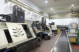 工場内にある「Site23」では徹底した温度管理のもと機械がつくられている。 